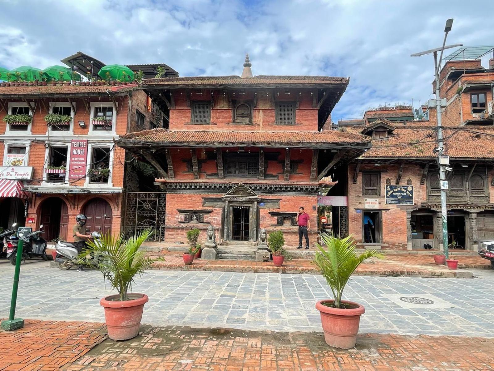 Patan Square - 2 Km From Patan Durbar Square Hotel Kültér fotó